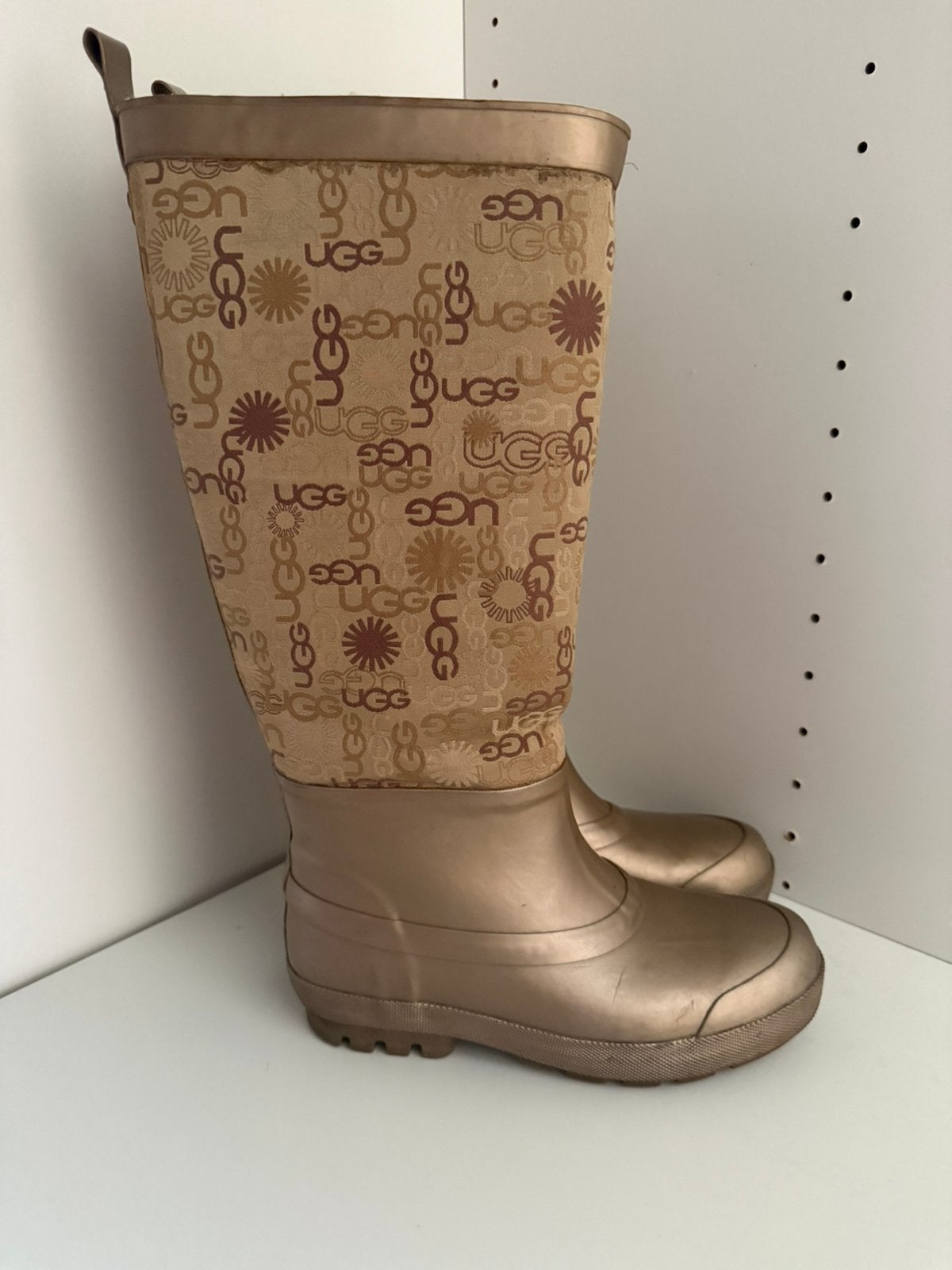 Ugg regenlarzen 37, Kleding | Dames, Ophalen of Verzenden, Zo goed als nieuw, Pantoffels of Sloffen
