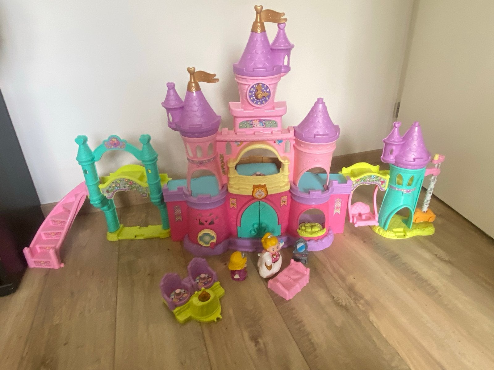 V-tech Speelgoed kasteel prinsessen Paulina en Pien, Ophalen, Gebruikt, Meisje