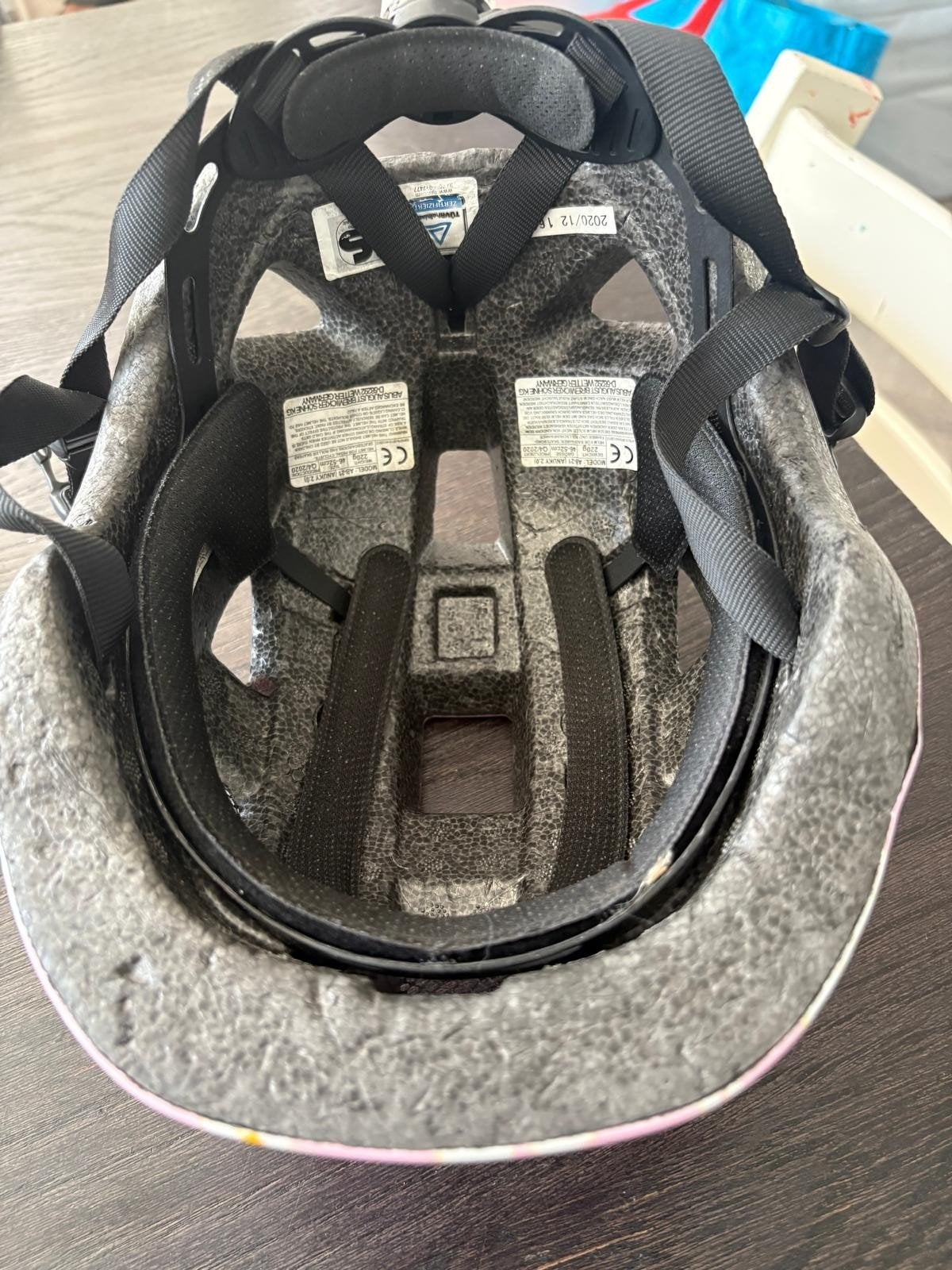 Abus kinderhelm roze met madeliefjes, Ophalen, Gebruikt, Jongen of Meisje, Abus
