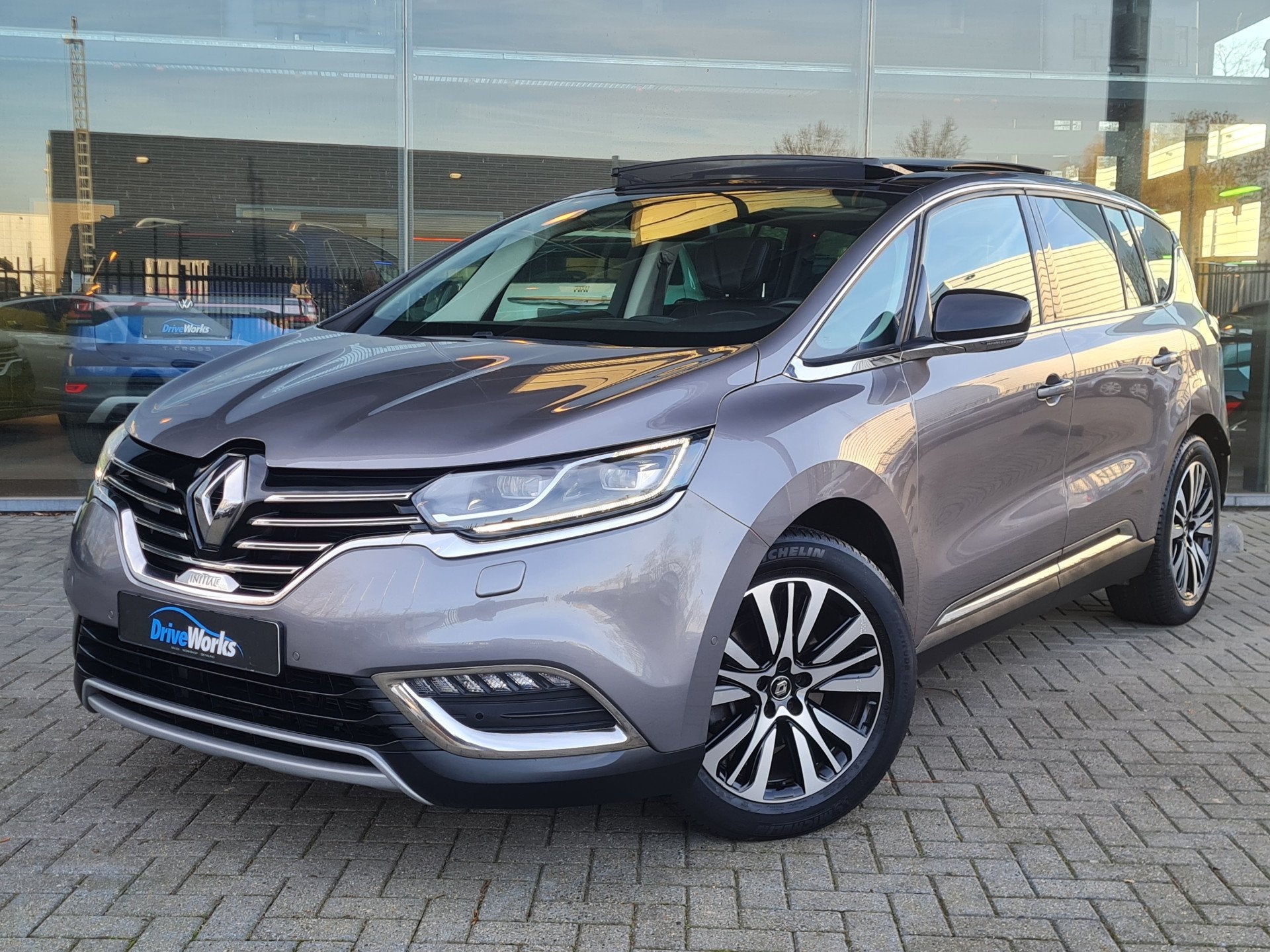 Renault Espace 1.8 TCe Initiale Paris 7p. Pano | Leer | Xeno, Auto's, Dealer onderhouden, Gebruikt, Huisgarantie, 4 cilinders