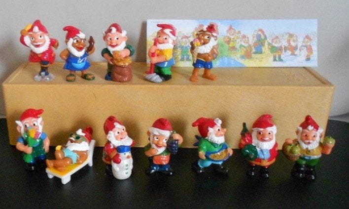 Kindersurprise : Zwergen durch die Jahreszeiten = Kabouters, Ophalen of Verzenden, Zo goed als nieuw, Overige typen