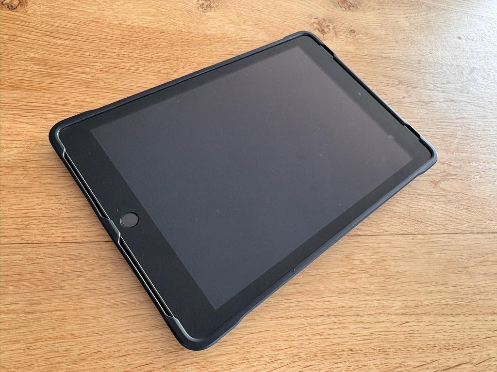 iPad 6th generation, 32Gb/Zwart, Computers en Software, Apple iPads, Zo goed als nieuw, Apple iPad, Wi-Fi, 32 GB, Zwart, Ophalen