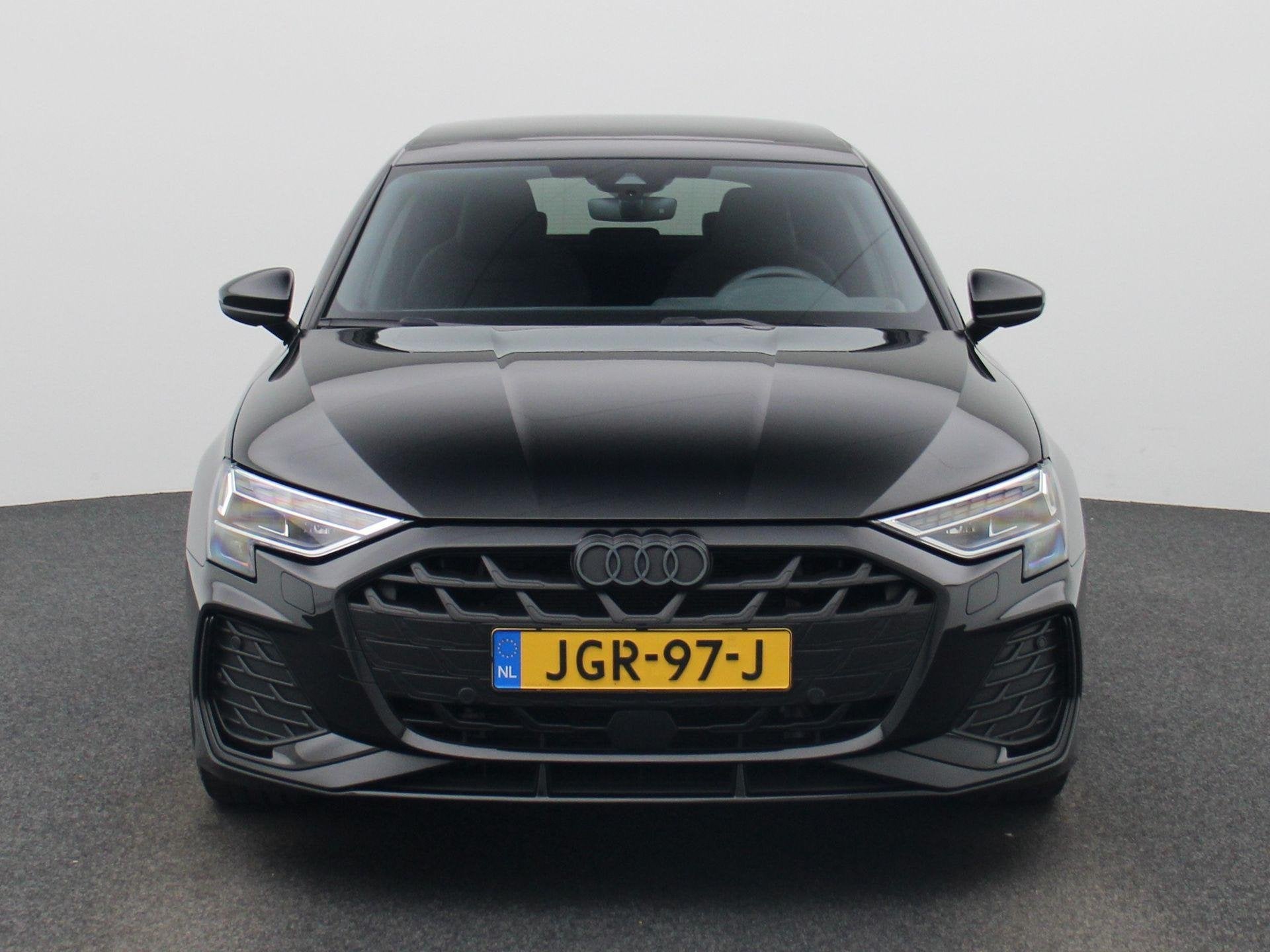 Audi A3 Sportback 40 TFSI e S edition 204 PK l Demo l Adapti, 12 maanden, 1498 cc, 4 cilinders, 150 min
