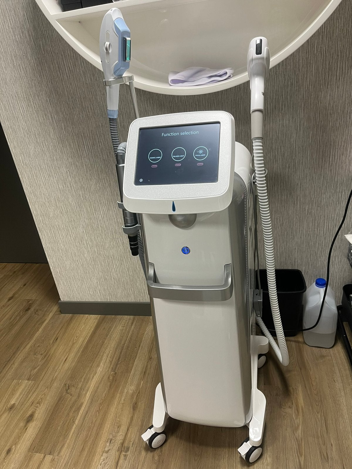 Elixon plus 3 in 1 laser, Huidbehandeling