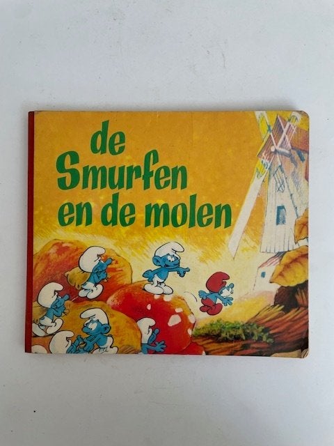 Kinderboek. De Smurfen in de molen. Mulder Holland 1978., Verzamelen, Smurfen, Ophalen, Gebruikt, Verschillende Smurfen, Overige typen