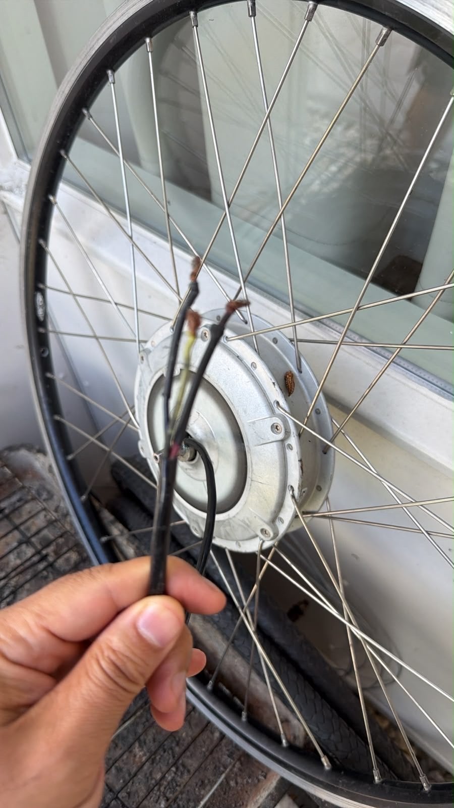 Voorwielmotor E-bike 24-36V 250W - Goed Werkend, Elektrische fiets, Gebruikt, Ophalen of Verzenden, Motor