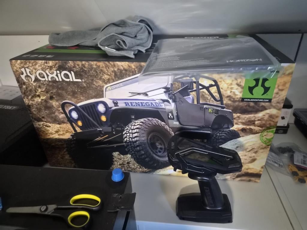Axial SCX10 III Jeep CJ-7 4WD RTR Grijs nieuw geen traxxas, Hobby en Vrije tijd, Modelbouw | Radiografisch | Auto's, Ophalen of Verzenden