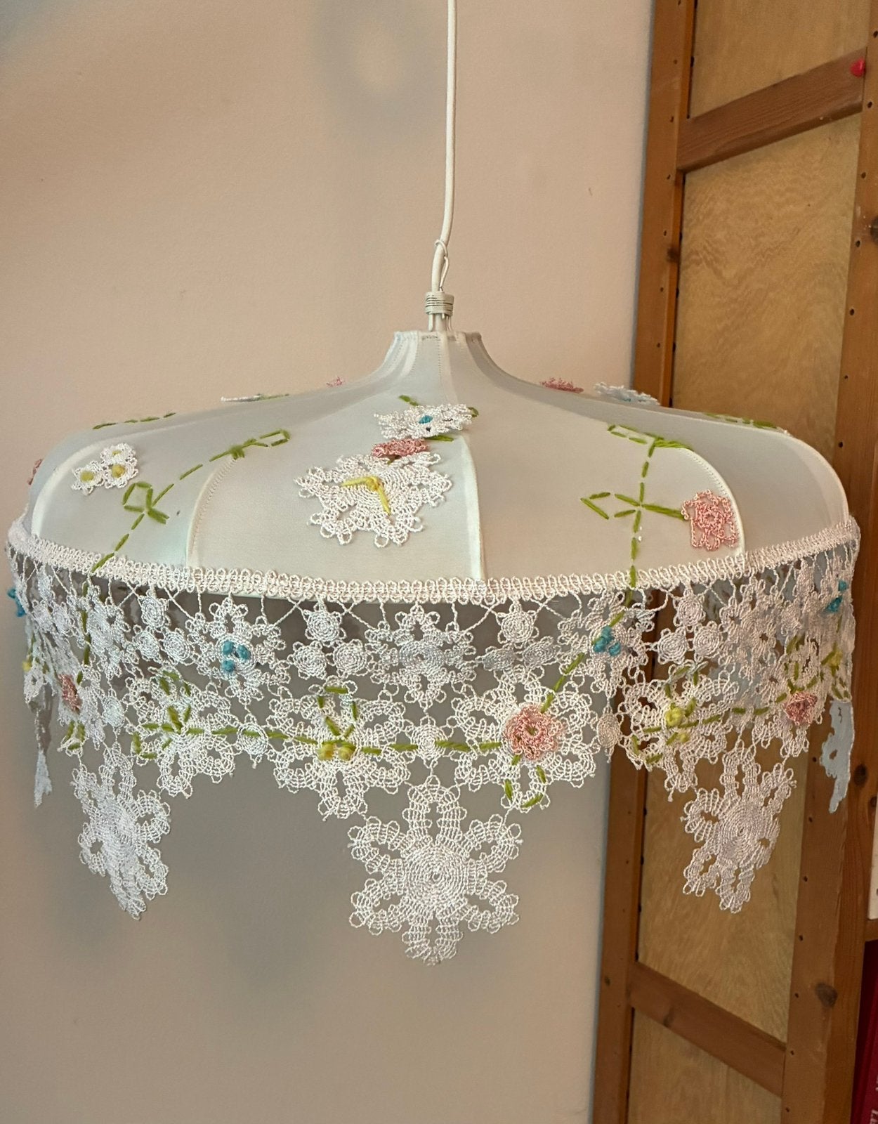 Romantische hanglamp  geborduurd, Ophalen of Verzenden