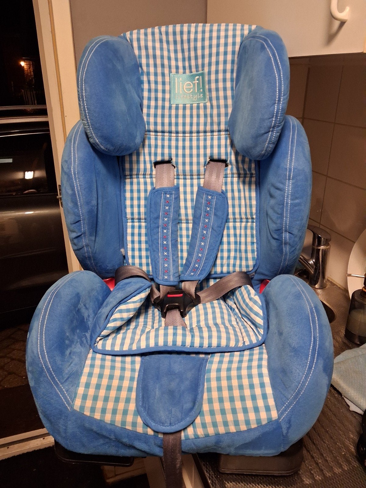 Lief! Lifestyle Autostoel - Blauw Geruit (15-36 kg), Kinderen en Baby's, 15 t/m 36 kg, Zijbescherming, Ophalen, Overige merken