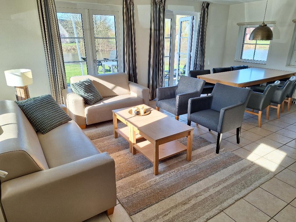 Te koop interieur uit ons luxe vakantiehuis ophalen in Emmen, Ophalen