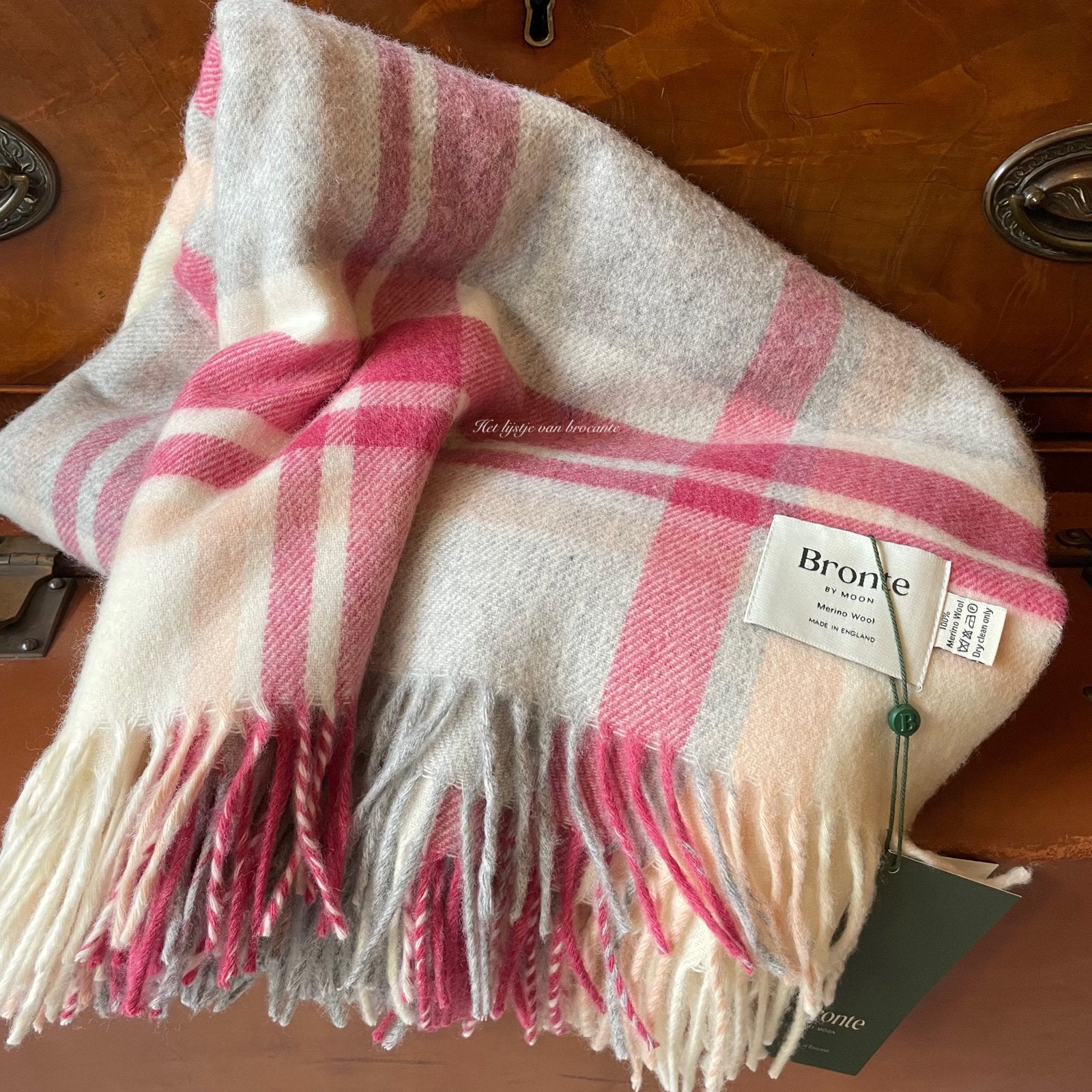 Engels wollen Bronte by Moon plaid Potree Pink, Westdijk 41 3241 GT Middelharnis, Info@lijstjevanbrocante.nl, Ophalen of Verzenden