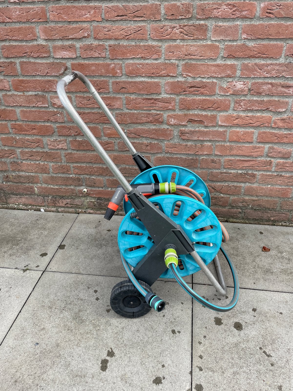 Gardena slanghaspel met spuitstuk, Tuin en Terras, Ophalen, Gebruikt, Tuinslanghaspel