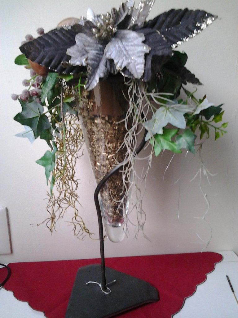 Kerstdecoratie in glazen punt op metalen voet, Ophalen of Verzenden