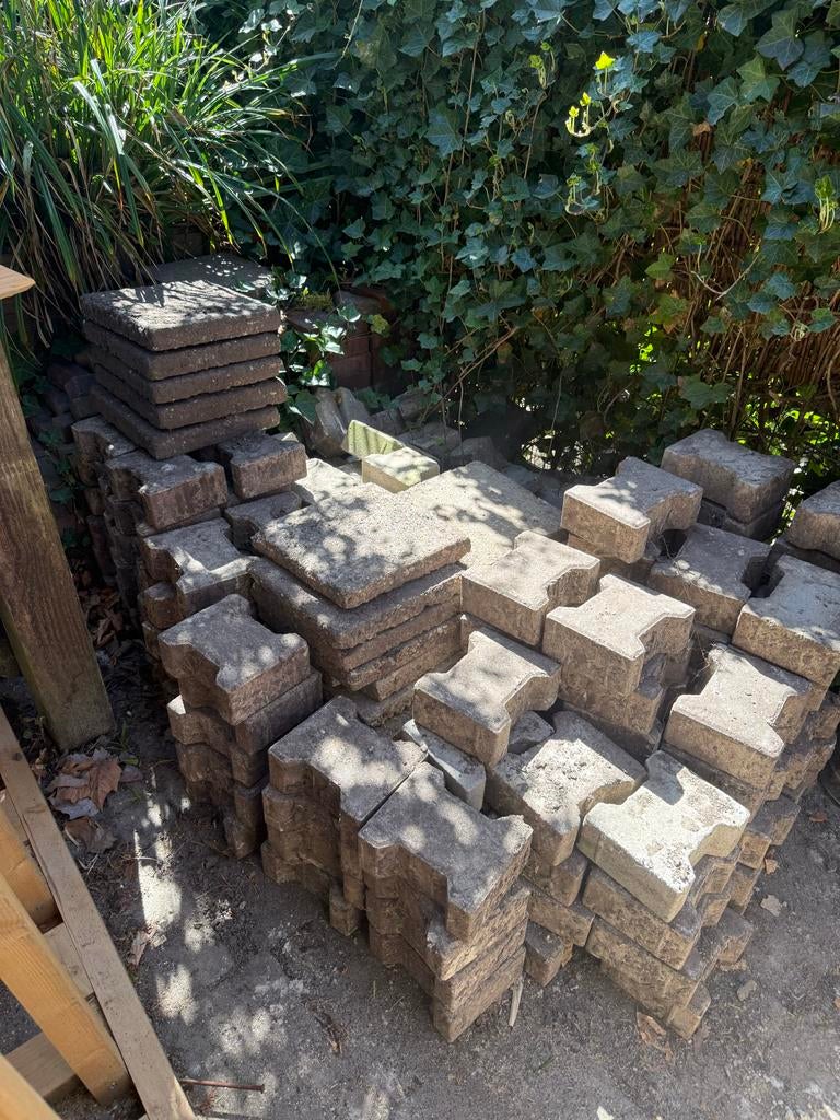 Gebruikte terrastegels en h klinkers, Tuin en Terras, Tegels en Klinkers, Ophalen, Gebruikt, 10 m² of meer, Beton