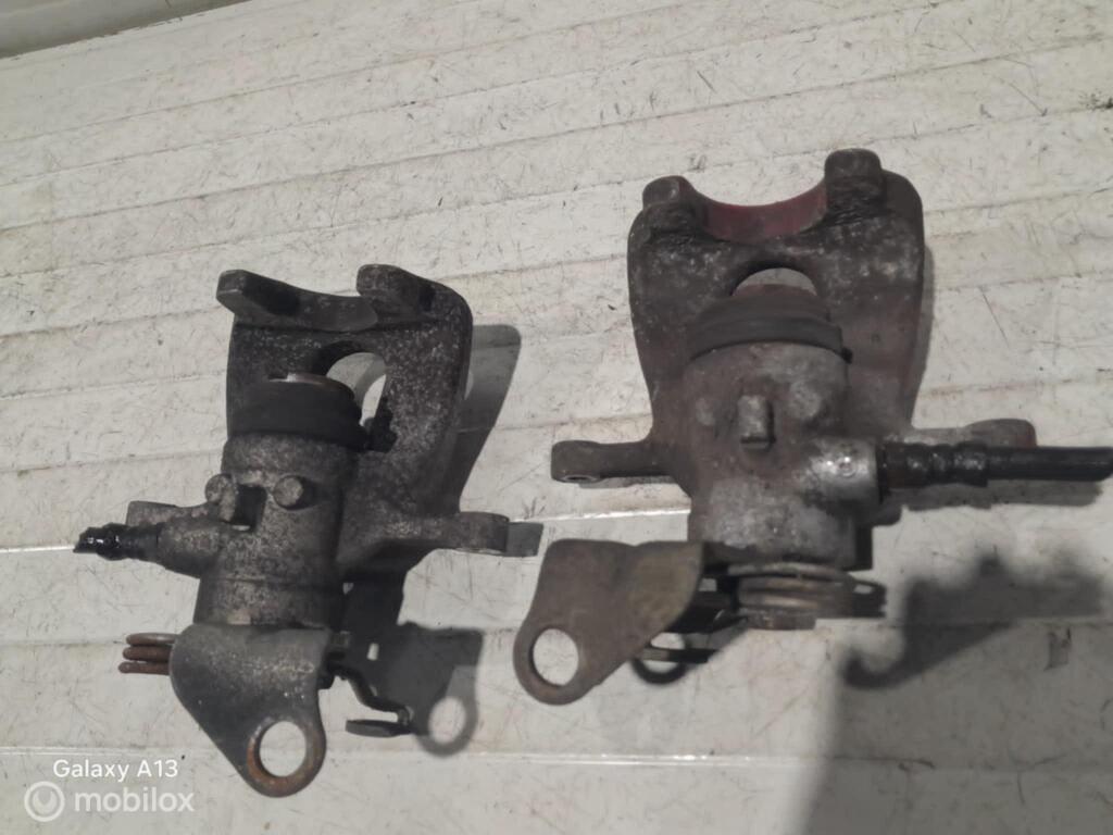 Remklauw Alfa Romeo 159, Auto-onderdelen, Remmen en Aandrijving, Gebruikt, Ophalen of Verzenden