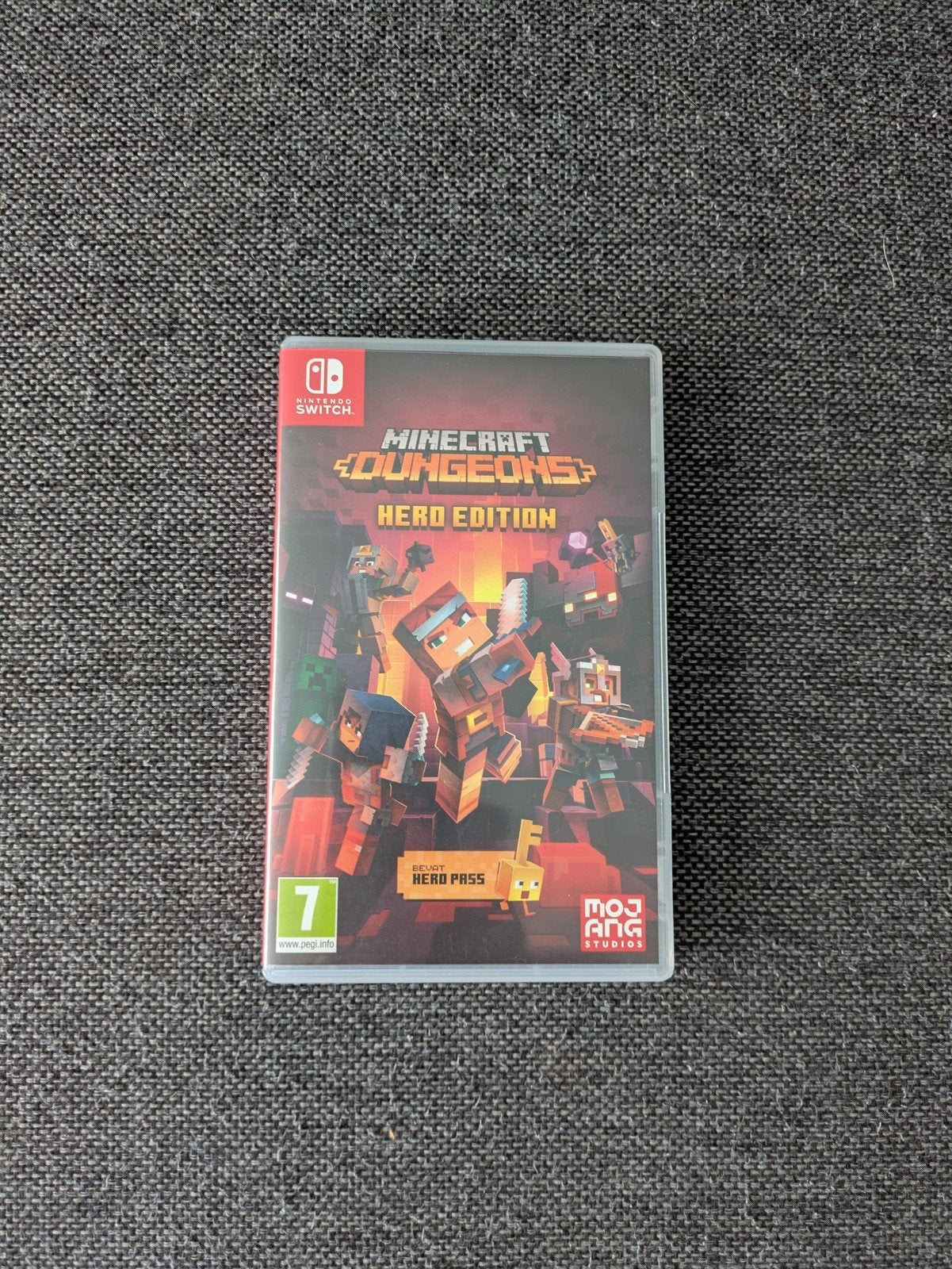 Minecraft Dungeons - Hero Edition, Avontuur en Actie, 1 speler, Ophalen of Verzenden, Zo goed als nieuw