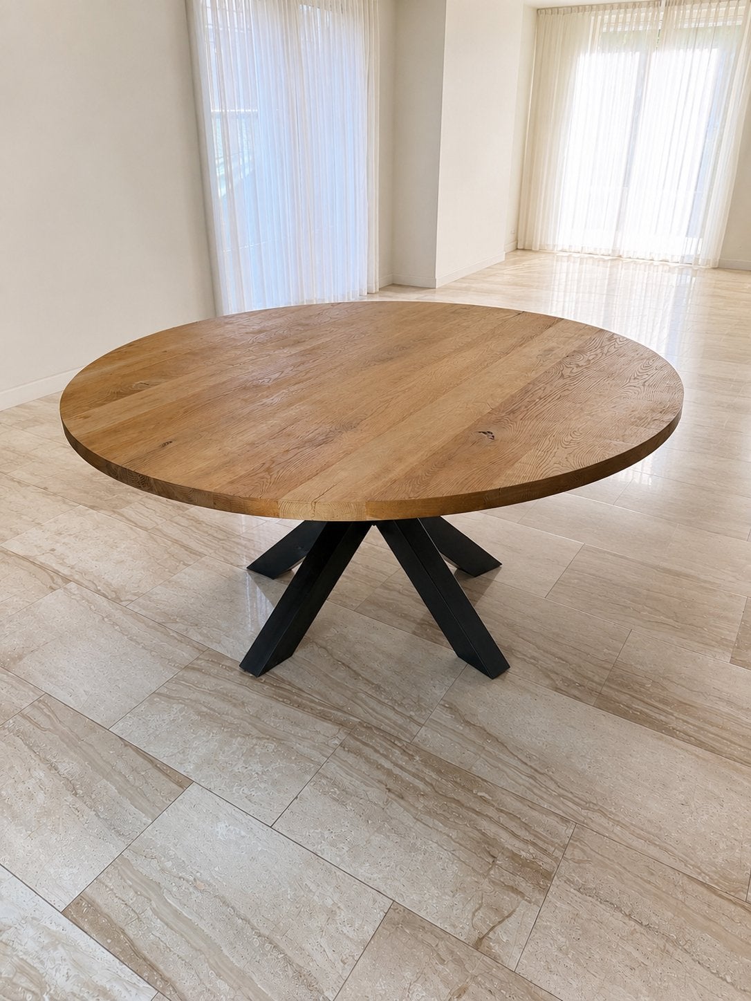 Zware Eikenhouten tafel / rond 1.80 / 5cm dik blad, Huis en Inrichting, Tafels | Eettafels, Ophalen, 150 tot 200 cm, Zo goed als nieuw