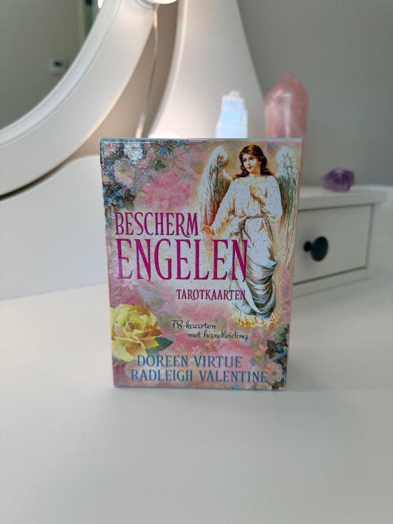 Doreen Virtue Beschermengelen Tarot, Boeken, Ophalen of Verzenden, Zo goed als nieuw, Tarot of Kaarten leggen, Overige typen