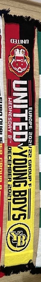 Sjaal Manchester United vs Young Boys Europa 2021/22, Verzamelen, Sportartikelen en Voetbal, Ophalen of Verzenden, Zo goed als nieuw