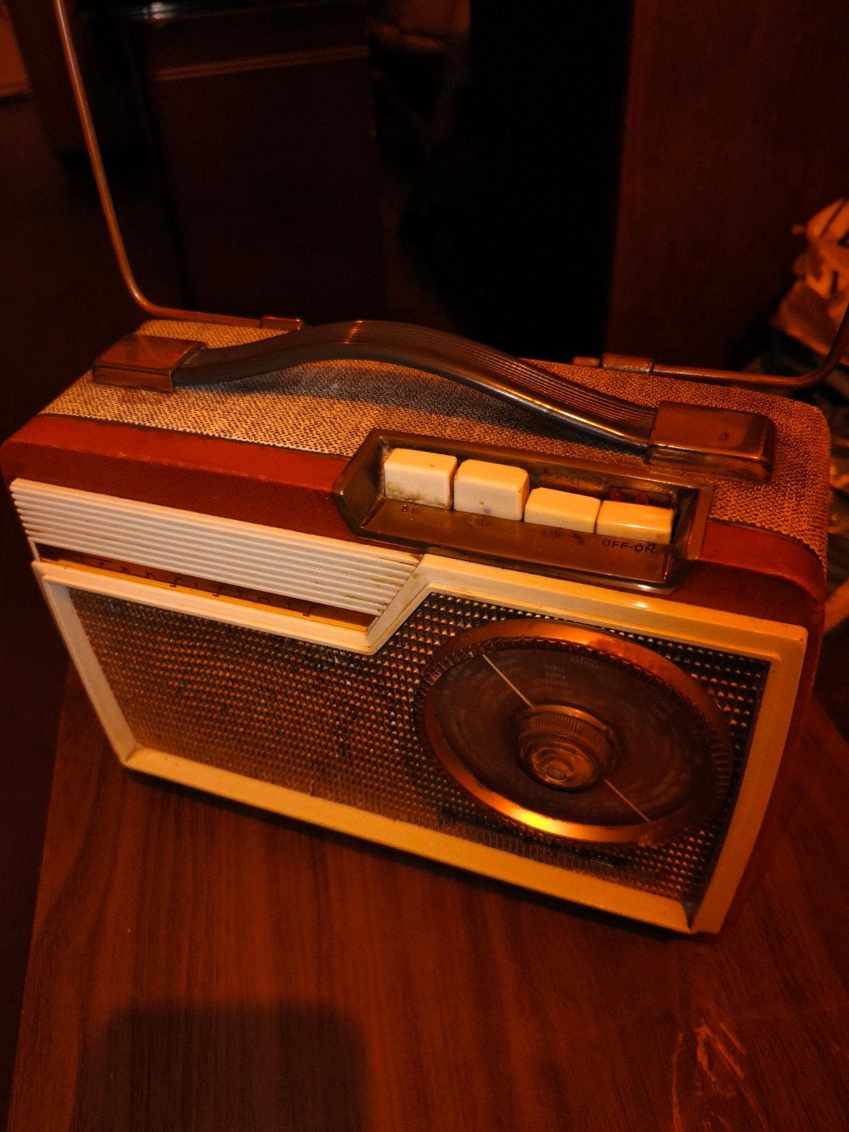 Oude retro vintage transistorradio radio Arfestdona, Ophalen of Verzenden, Niet werkend, Transistorradio