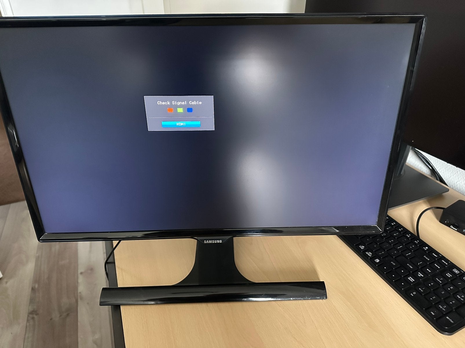 Monitor Samsung S24E390, Computers en Software, Monitoren, Ophalen, Zo goed als nieuw, Full HD, 60 Hz of minder