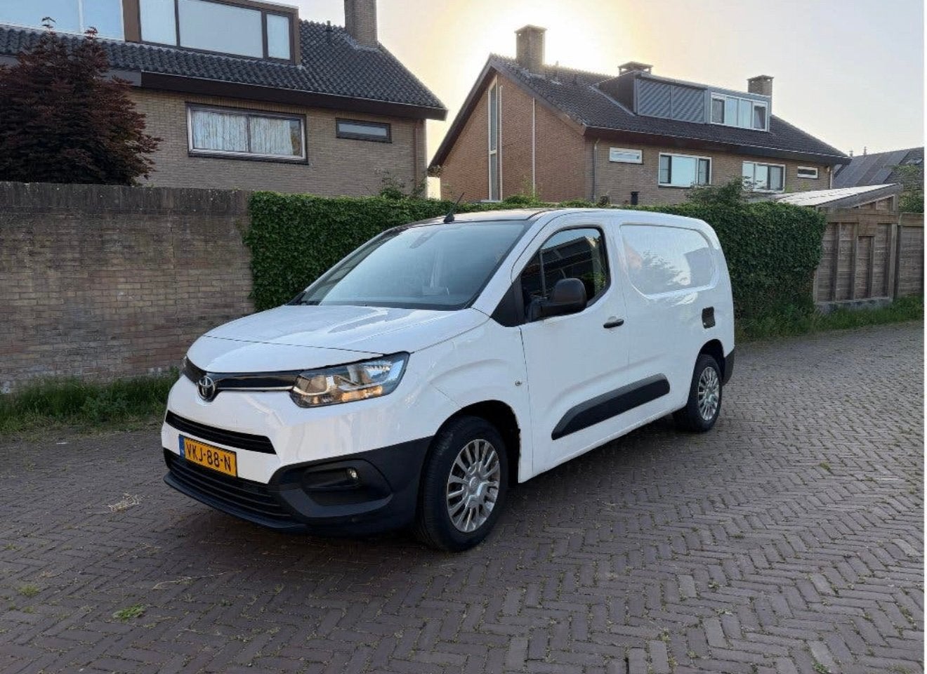 Toyota Proace City Long - carplay - cruise - airco, Voorwielaandrijving, 730 kg, 4 cilinders, Wit