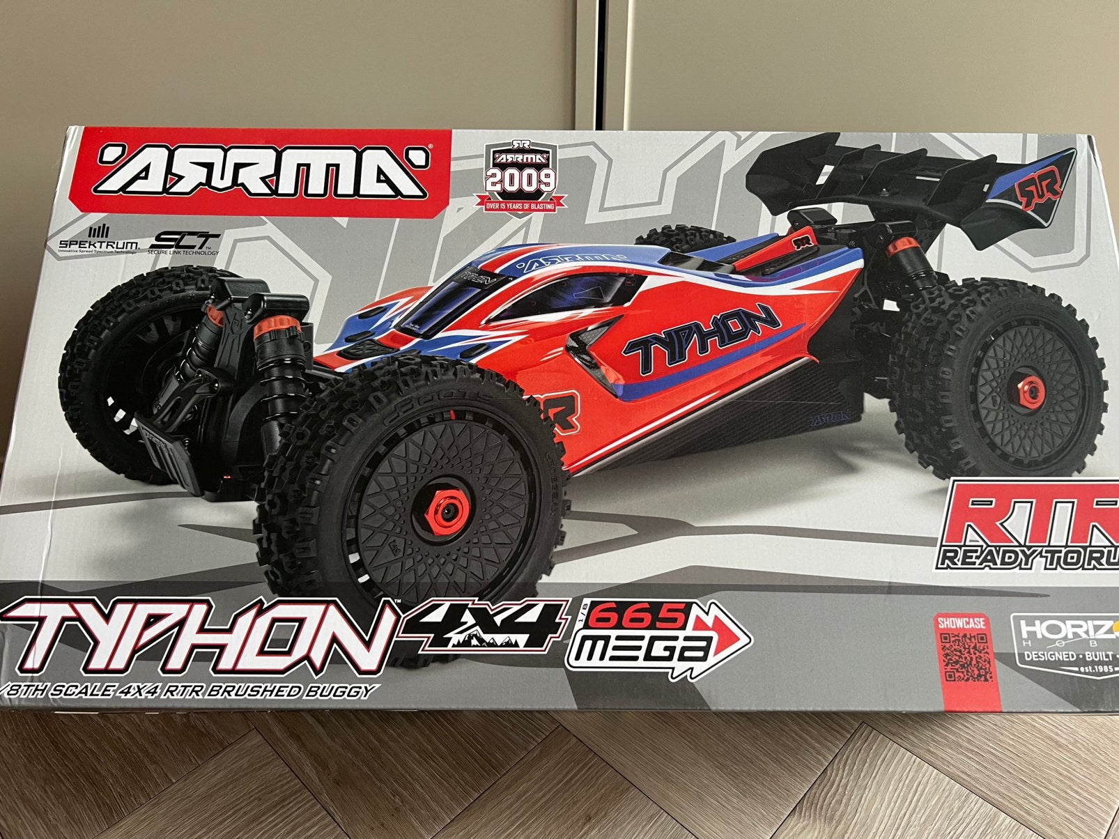 Arrma 1/8 Typhon Mega 665 4x4, Auto offroad, Zo goed als nieuw, RTR (Ready to Run), Schaal 1:8
