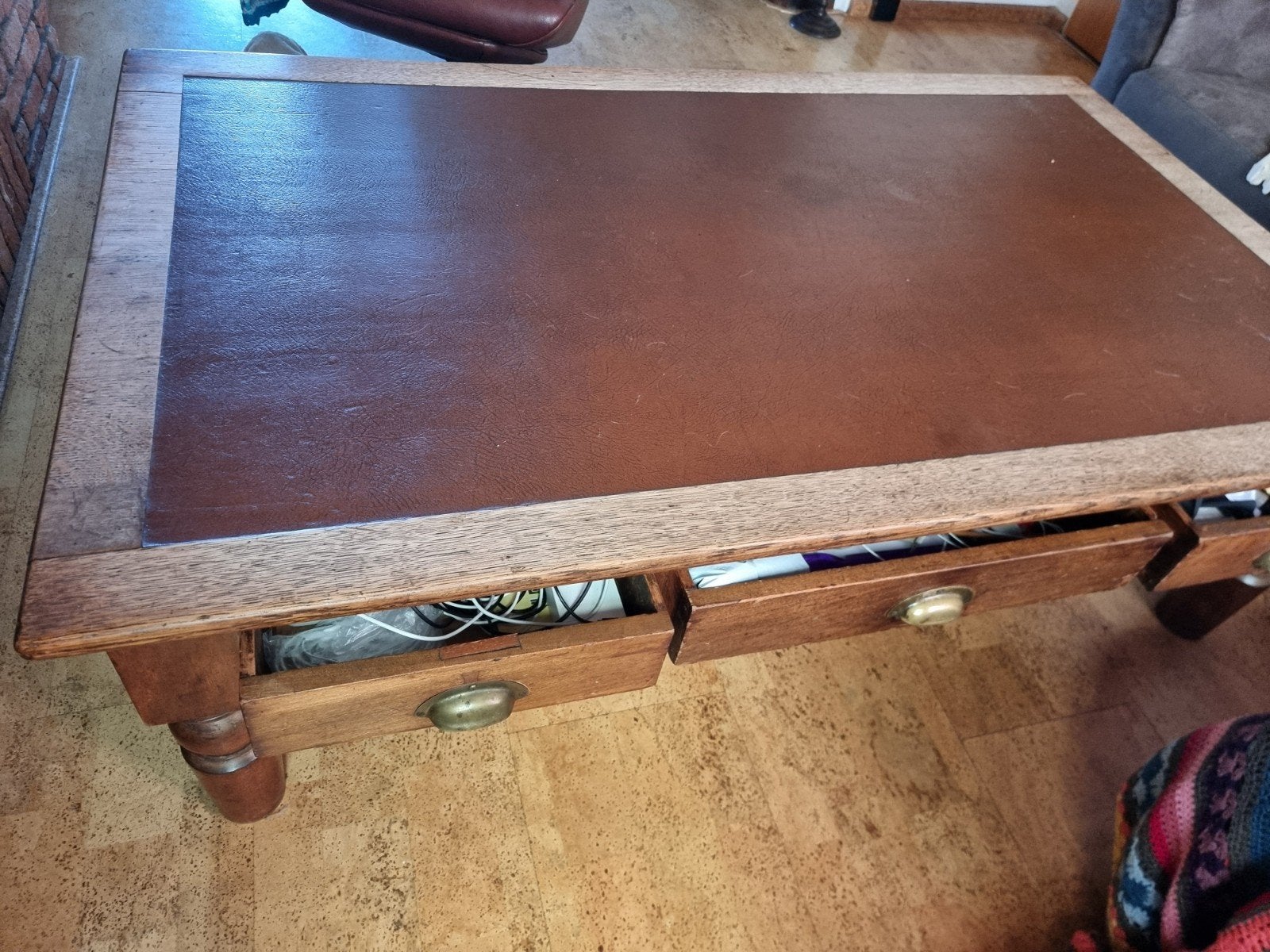 Vintage Salontafel met Leren Blad en Lades, Ophalen