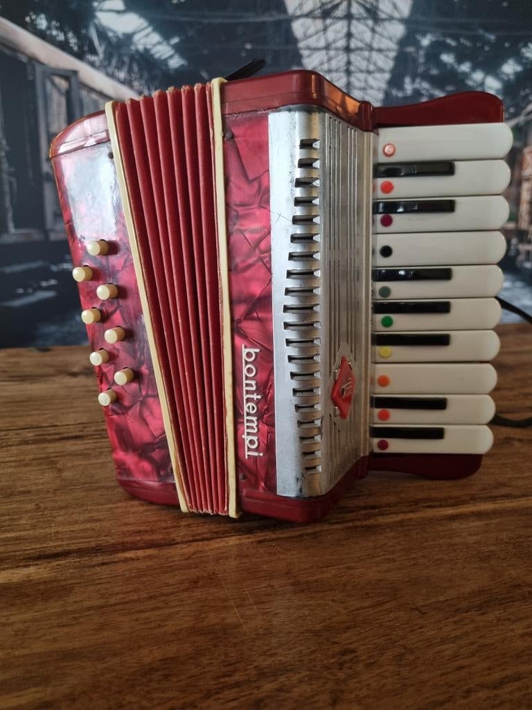 Bontempi Kinderaccordeon - Rood, Muziek en Instrumenten, Accordeons, Overige merken, Overige formaten, Zo goed als nieuw, Toetsaccordeon