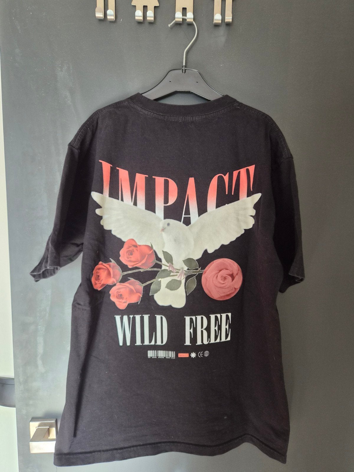 Impact T-shirt  - bird and roses, Kleding | Heren, Maat 52/54 (L), Zwart, Impact, Ophalen of Verzenden