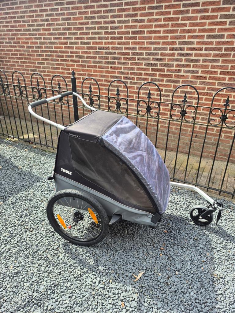 Thule Coaster XT Fietskar - Kinderkar en wandelwagen, Fietsen en Brommers, Fietsaccessoires | Aanhangers en Karren, Gebruikt, Opvouwbaar