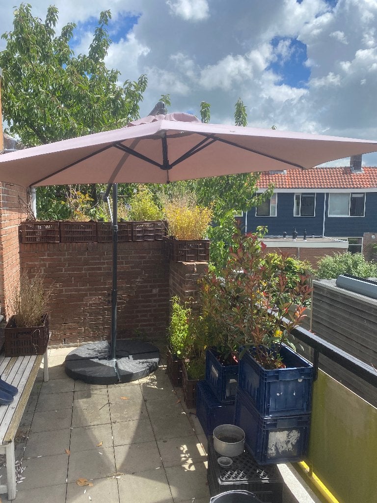 Floating parasol 3 meters - As good as new, Ophalen, Verstelbaar, 3 tot 4 meter, Zweefparasol