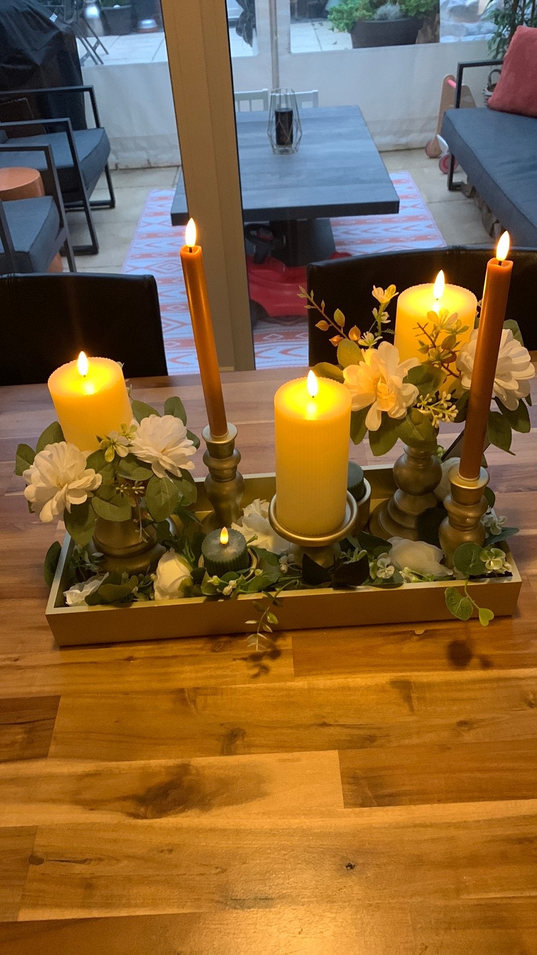 Mooi kaarzen standaard goud met kaarzen de zijdebloemen, Ophalen, Zo goed als nieuw, Rond, Metaal