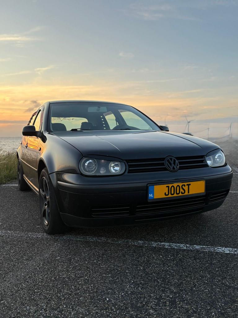 Volkswagen Golf 2.0 85KW 2000 Zwart, Auto's, 4 cilinders, 1984 cc, Zwart, Handgeschakeld