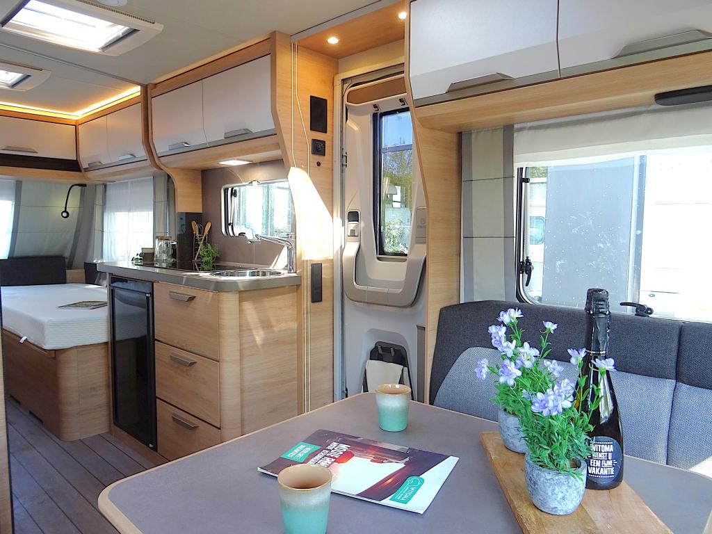Knaus Sudwind 60 Years 500 EU Super compleet!, Caravans en Kamperen, Rondzit, Bedrijf, Schokbreker, Overige typen