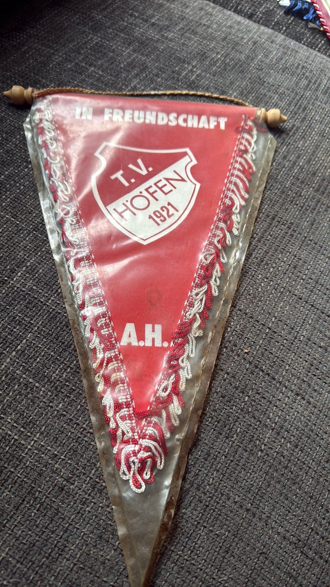 T.V.Hōffen 1921 Monschau vintage vlaggetje, Verzamelen, Ophalen of Verzenden, Zo goed als nieuw, Buitenlandse clubs