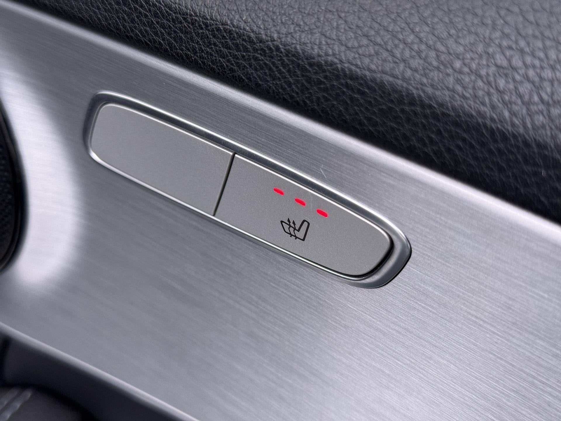 Foto 41 van Mercedes-Benz C-klasse 180 Ambition Stoelverwarming | Naviga