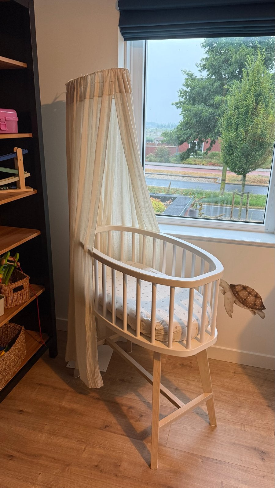 Kidsmill wieg Lars/Fynn II met matras en sluier, Kinderen en Baby's, Babywiegjes en Ledikanten, Ophalen, Zo goed als nieuw, Wieg