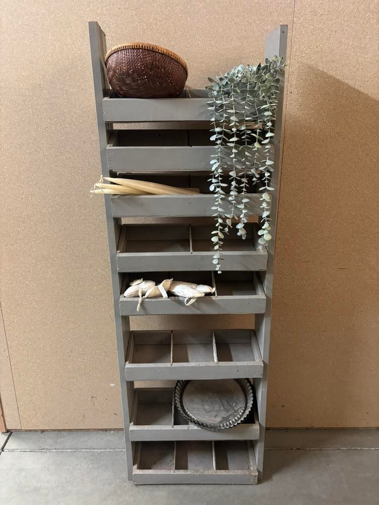 Brocante grutterskast / rek / vakkenkast, Antiek en Kunst, Ophalen of Verzenden