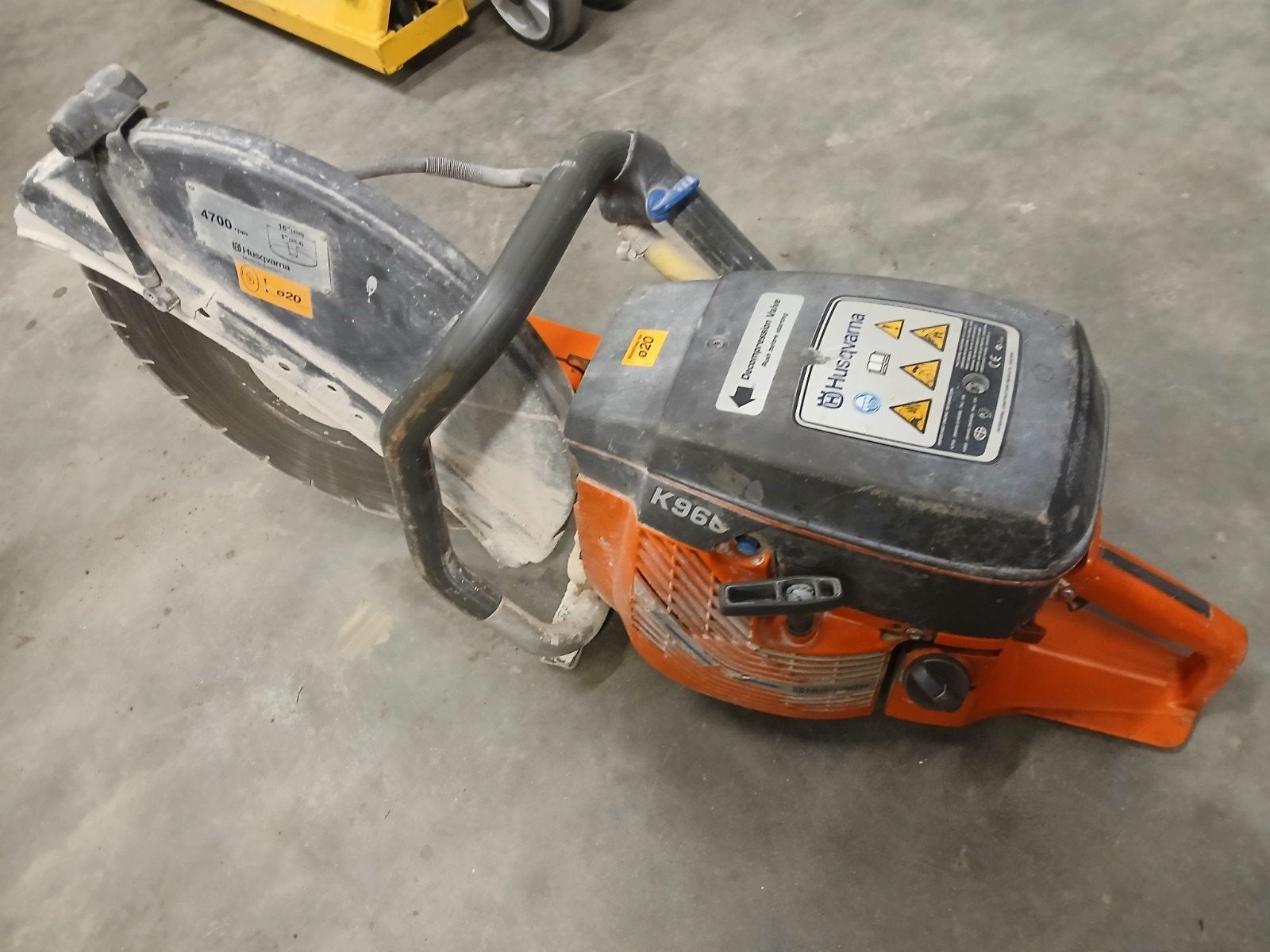 husqvarna bandenzaag motorslijper 400mm blad start niet, Ophalen