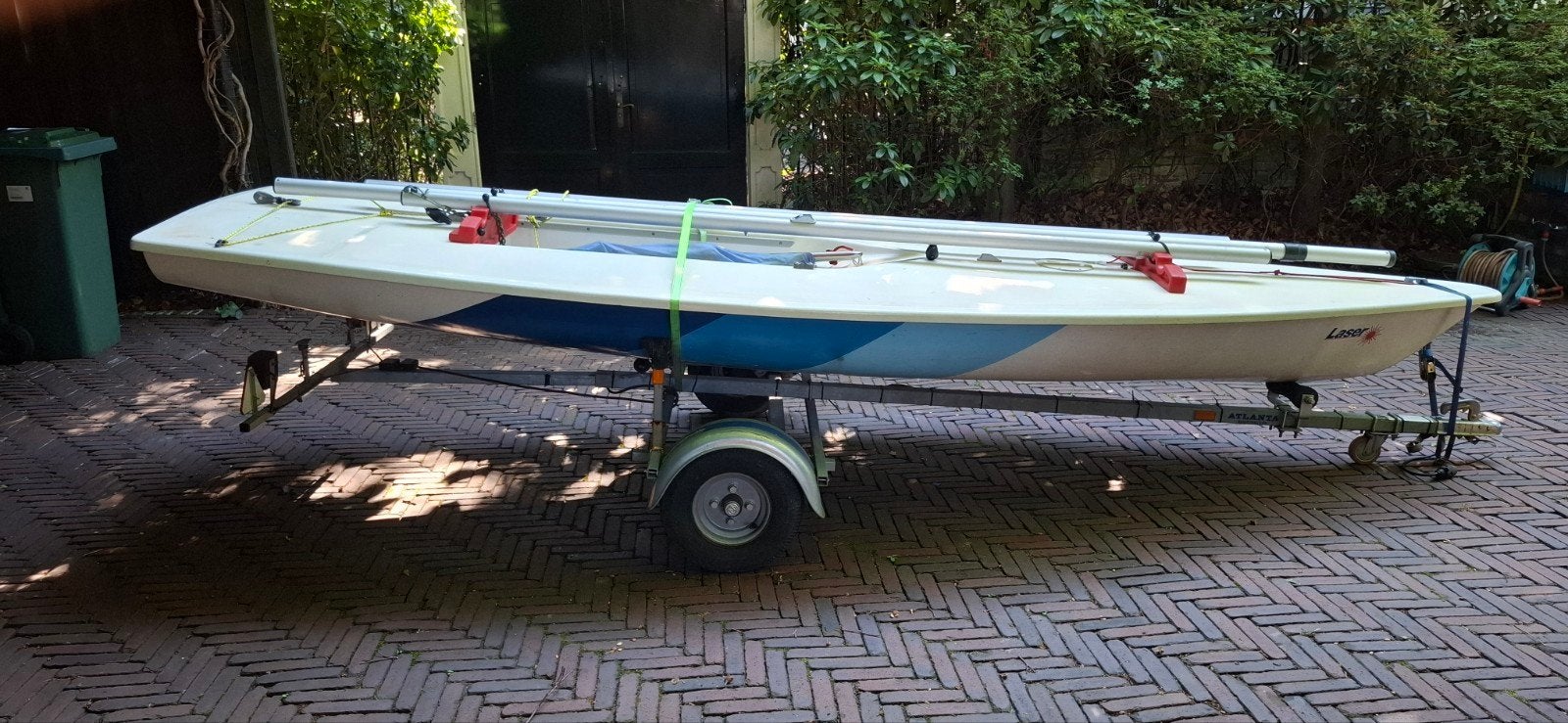 Laser 174403 | Compleet | Vaarklaar | Nederlands tuig, Ophalen, Laser, 4 m, 1 m