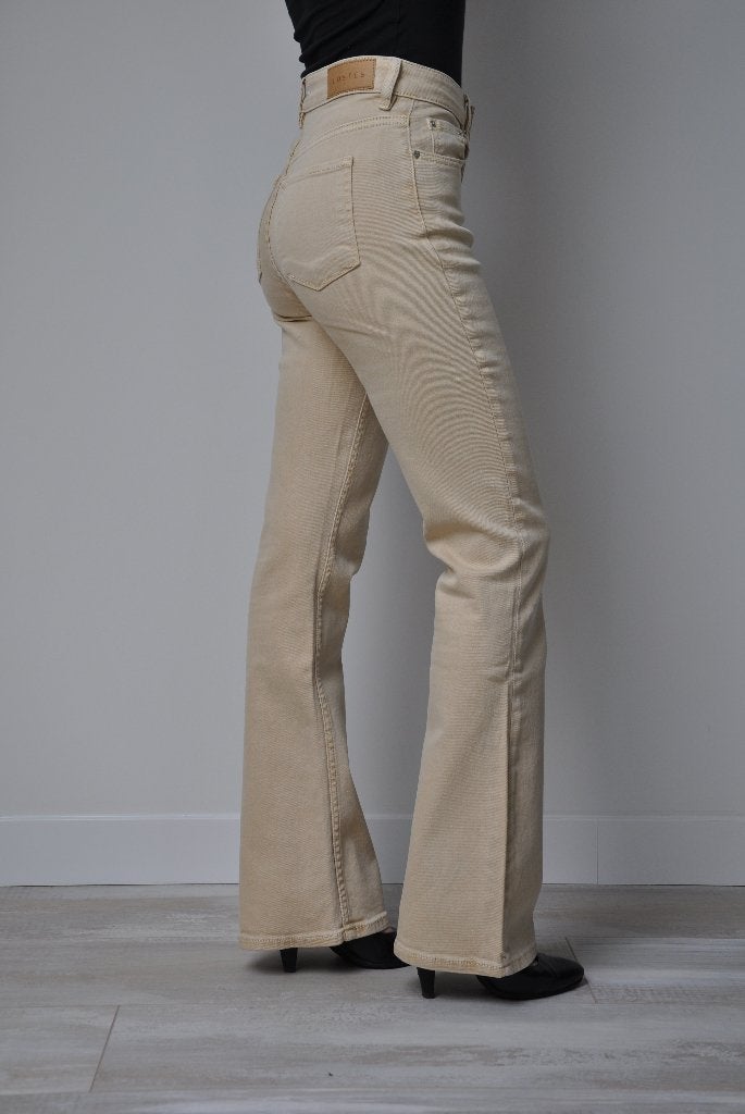 costes jill high rise flare jeans 25, xs, Jeans xs, 25,nieuw, Kleding | Dames, Overige kleuren, Nieuw, Ophalen of Verzenden, W27 (confectie 34) of kleiner
