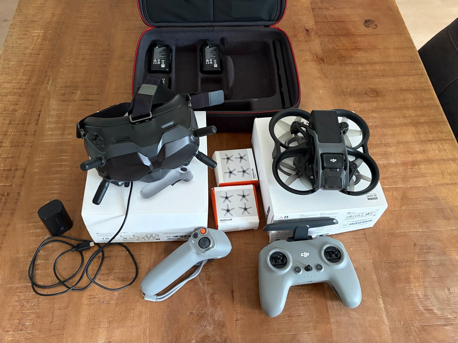 DJI Avata 1 FPV Combo met Goggles V2 en accessoires, Audio, Tv en Foto, Drones, 250 tot 900 gram, Ophalen of Verzenden, 1 tot 5 kilometer