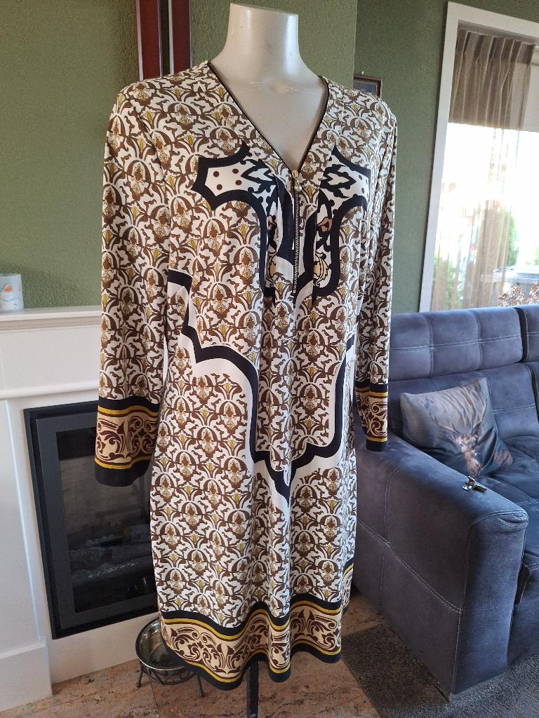 K-design prachtig wit bruin zwarte jurk in maat XXL, K-design, Verzenden, Zwart, Maat 42/44 (L)