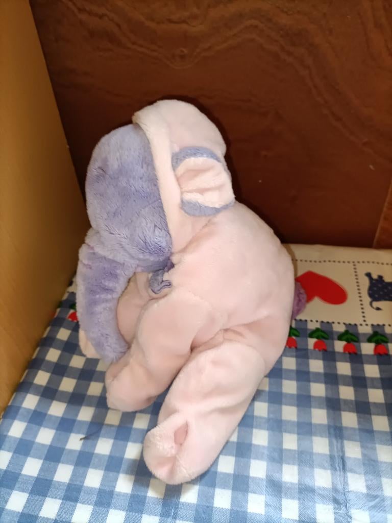 Lollifant knuffel met roze pak.Paarse olifant Winnie de pooh, Kinderen en Baby's, Speelgoed | Knuffels en Pluche, Ophalen of Verzenden