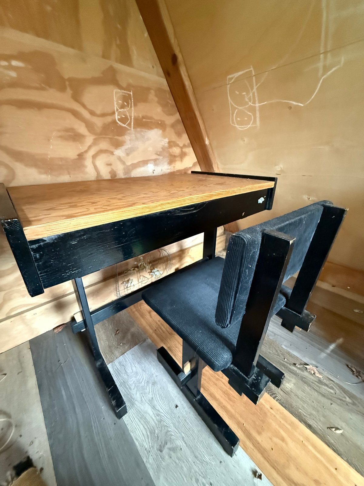 Vintage kinderbureau met stoel en krijtbord, Ophalen, Gebruikt, Tafel(s) en Stoel(en)
