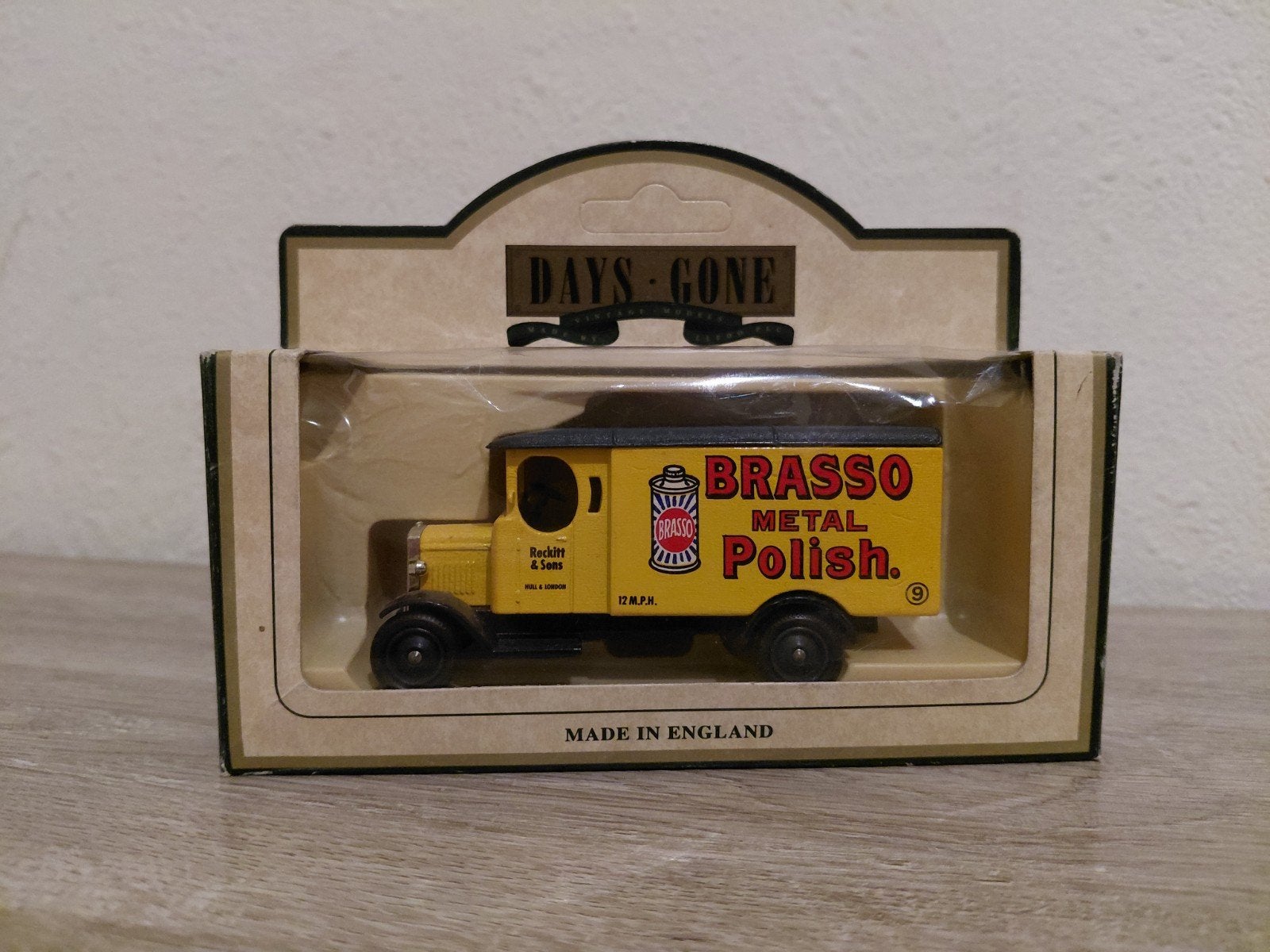 'Brasso Metal Polish' 1931 Morris Truck, Overige merken, Verzenden, 1:32 tot 1:50, Nieuw