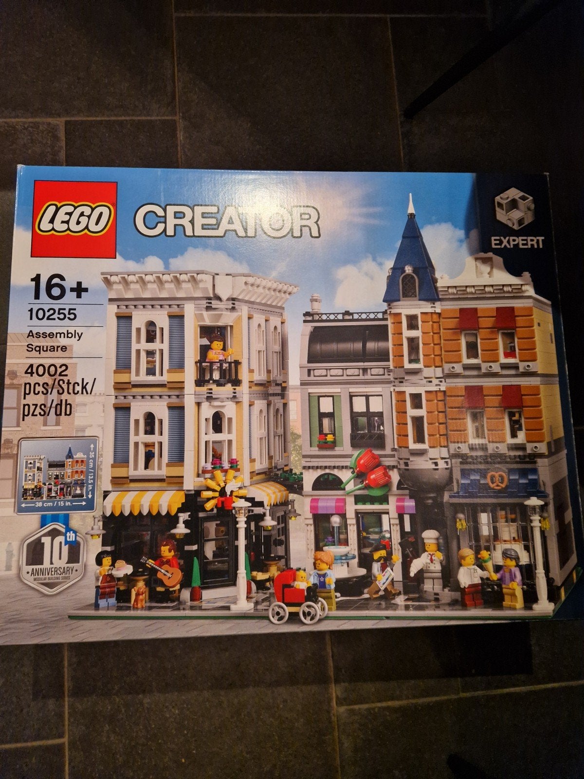 LEGO Creator Expert 10255 Assembly Square - 1x opgebouwd, Ophalen of Verzenden, Zo goed als nieuw