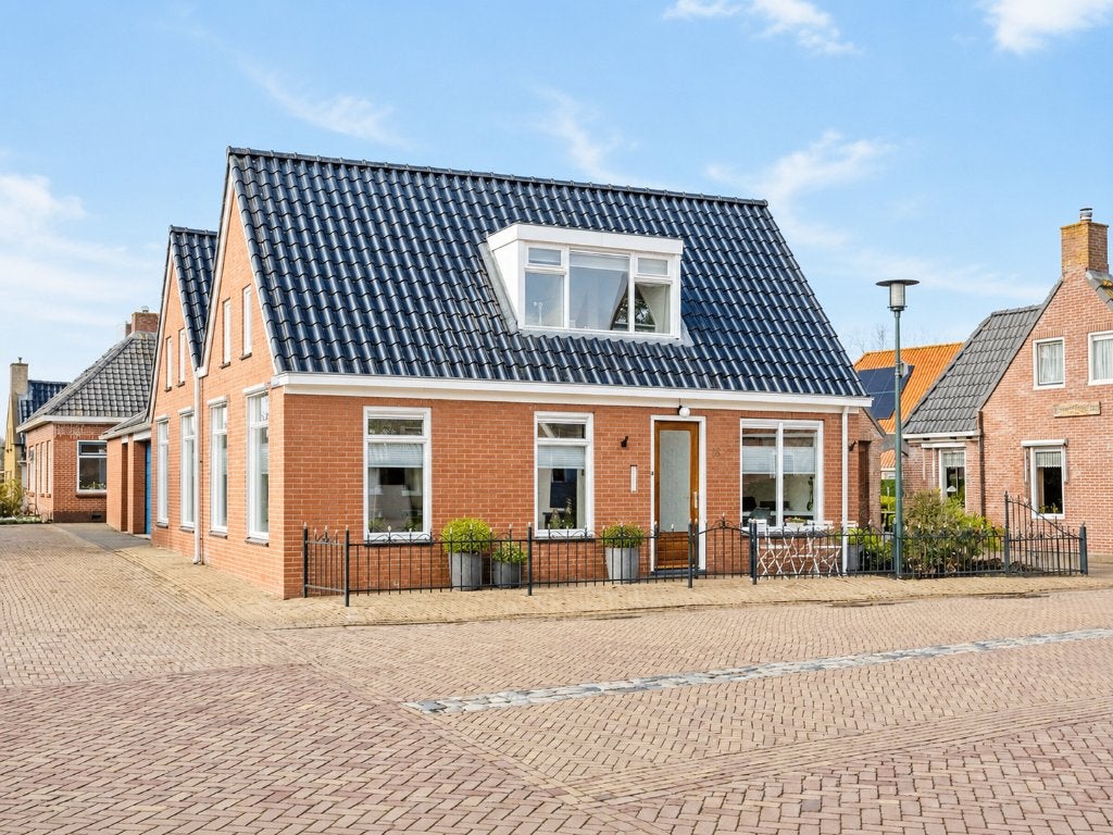 Vrijstaande woning met grote schuur nabij Groningen, bieden!, 200 tot 500 m², Vrijstaande woning, Groningen, 4 kamers