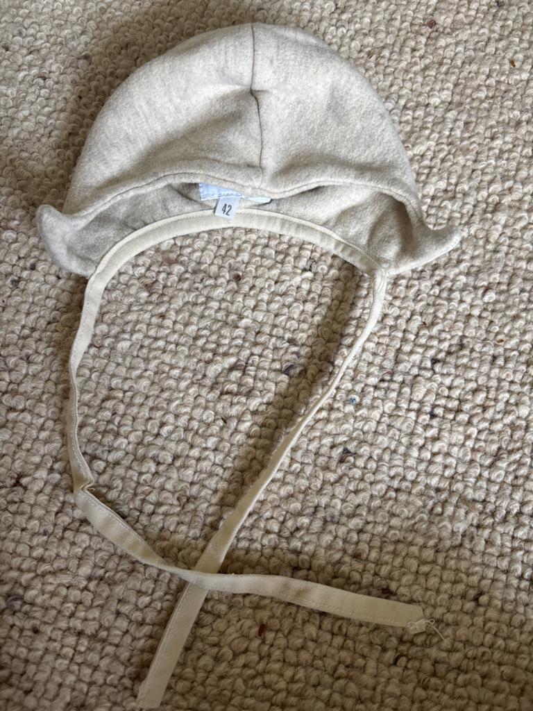 KIK-KID Baby Mutsje Maat 42 - Crème/Beige, Kinderen en Baby's, Babykleding | Mutsen, Sjaals en Wanten, Maat 50, Jongetje of Meisje
